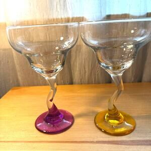 Set 2 Margarita Glasses Twisted Stem Color Base Pink Yellow